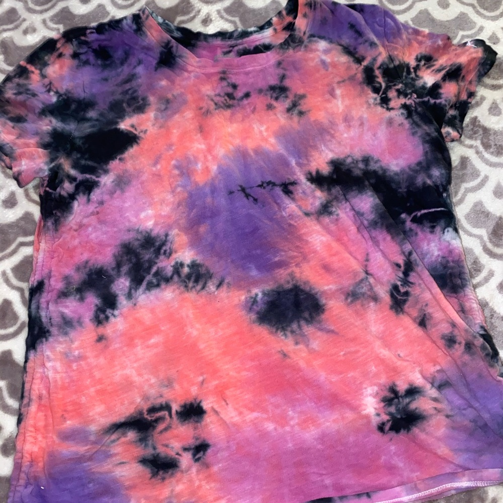 VS Pink tee🎀